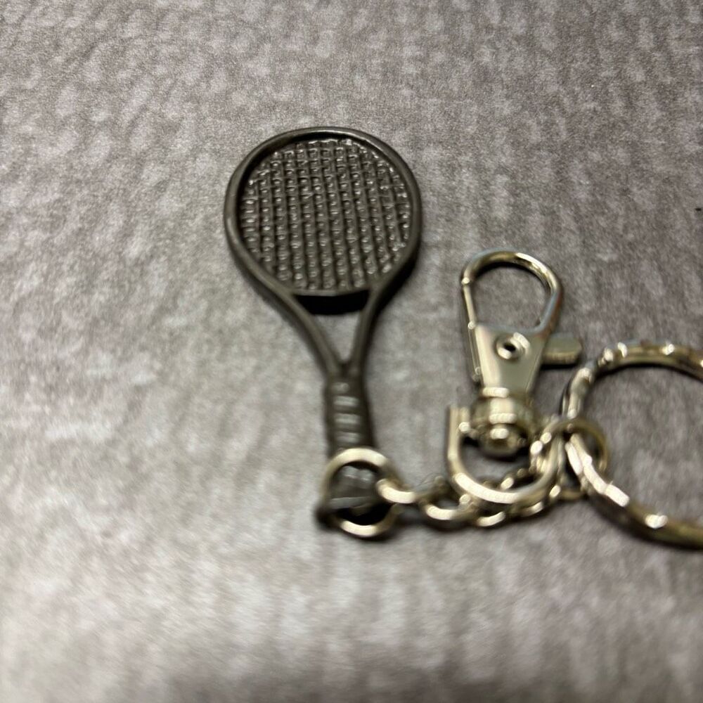 Tennis Racket Metal Keychain *New* - Picture 2 of 6